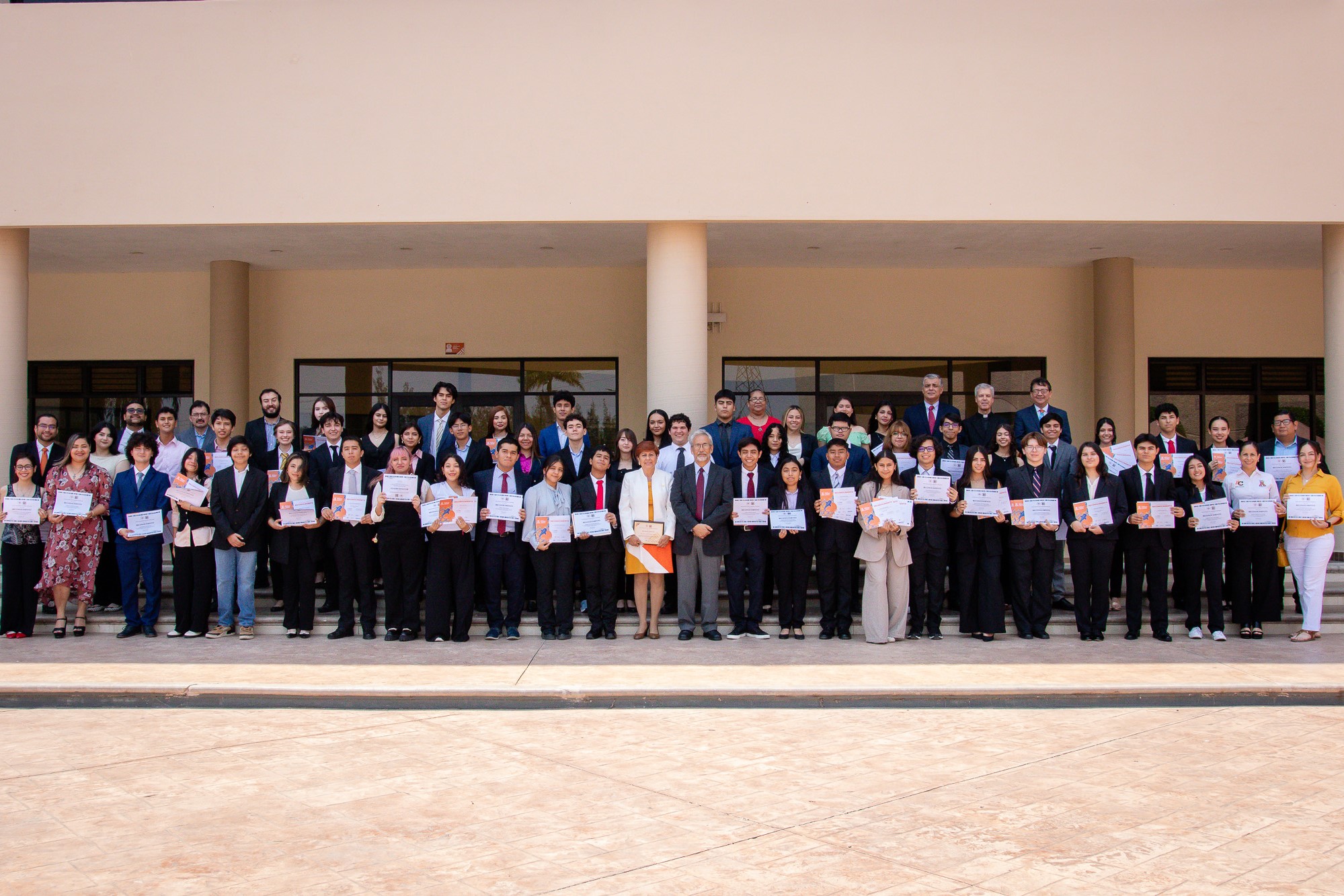 Foto grupal de la delegación que acudió a LiderA.