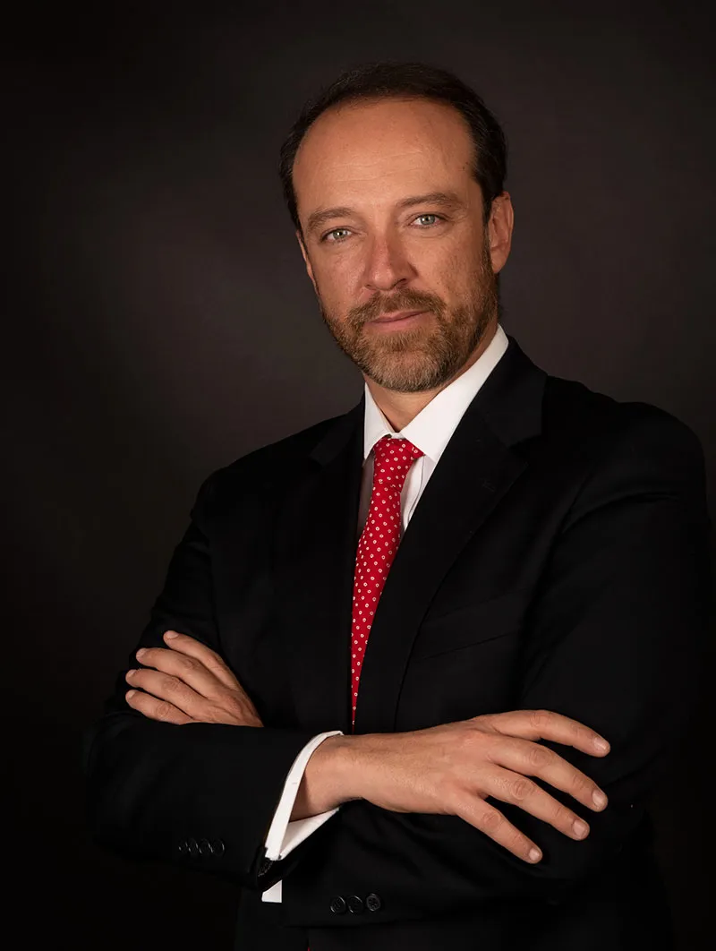 Coordinador Carlos Mendoza