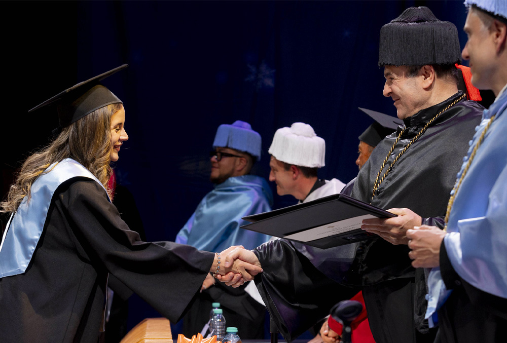 Ceremonia de Graduación de Licenciatura: Artes, Diseño, Comunicación, Ciencias del Deporte y Estudios Globales