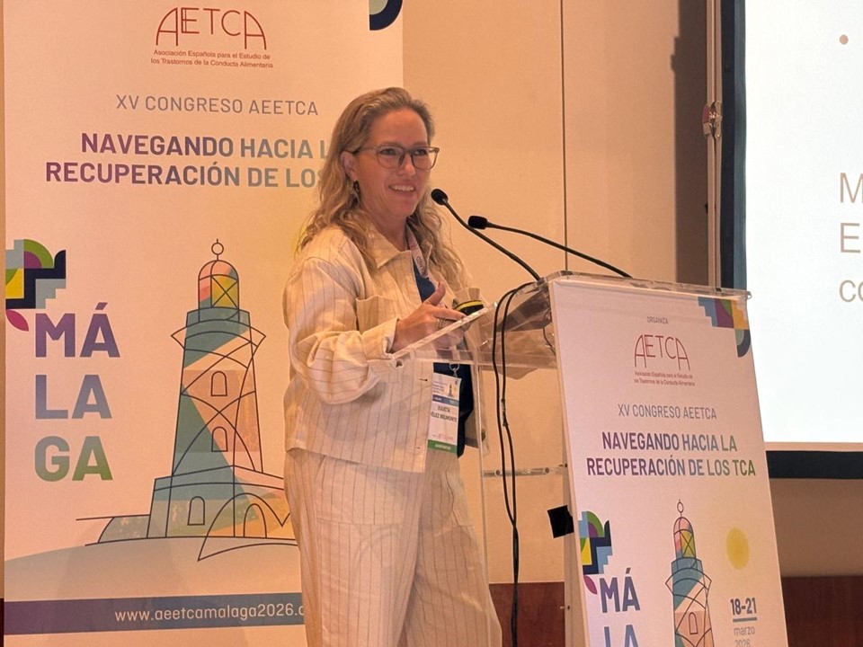 Directora de Psicología lidera taller internacional sobre trastornos alimentarios en AEETCA 2026