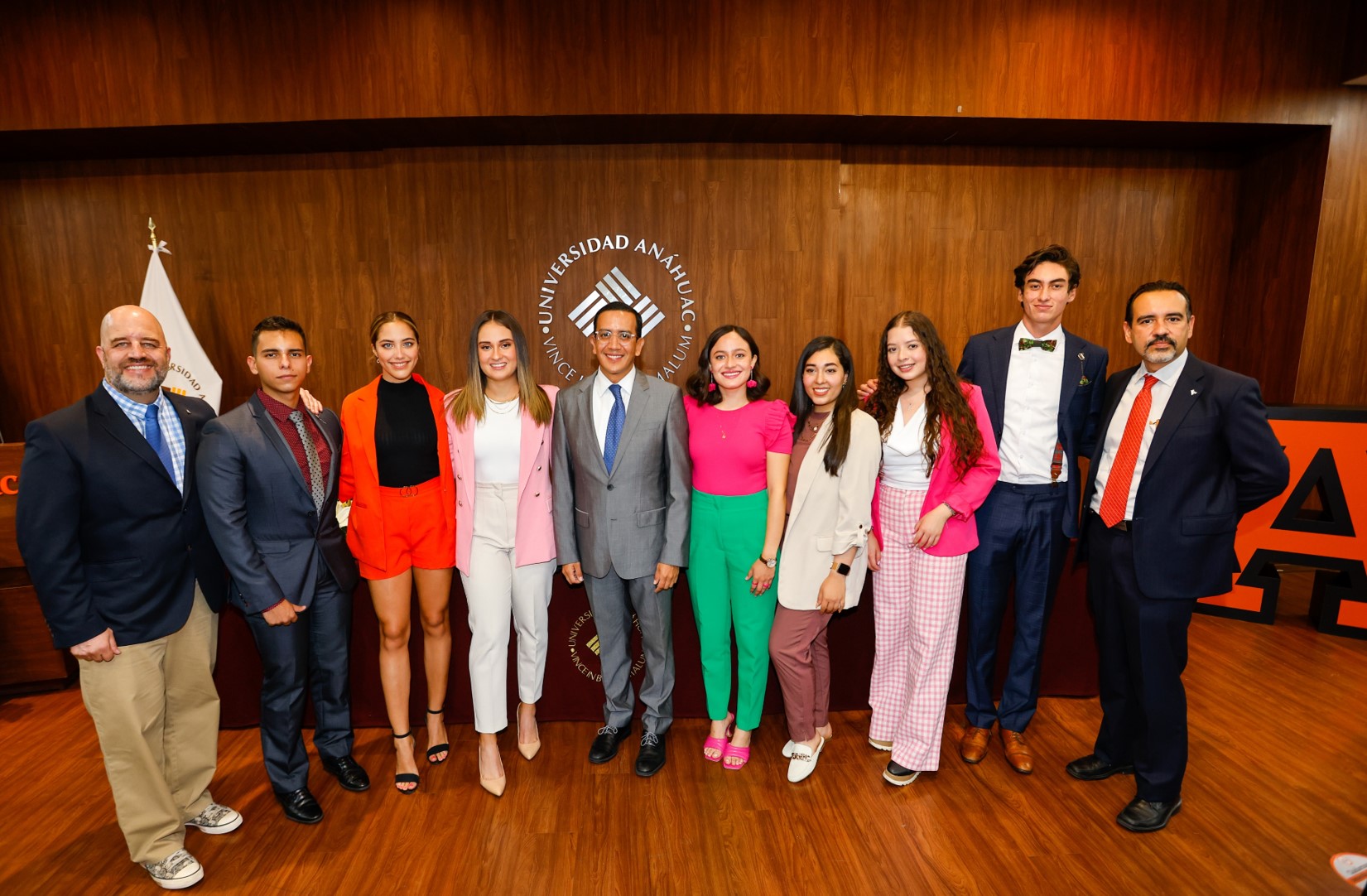 Universitarios de la Anáhuac Puebla hacen toma de protesta de American Marketing Association