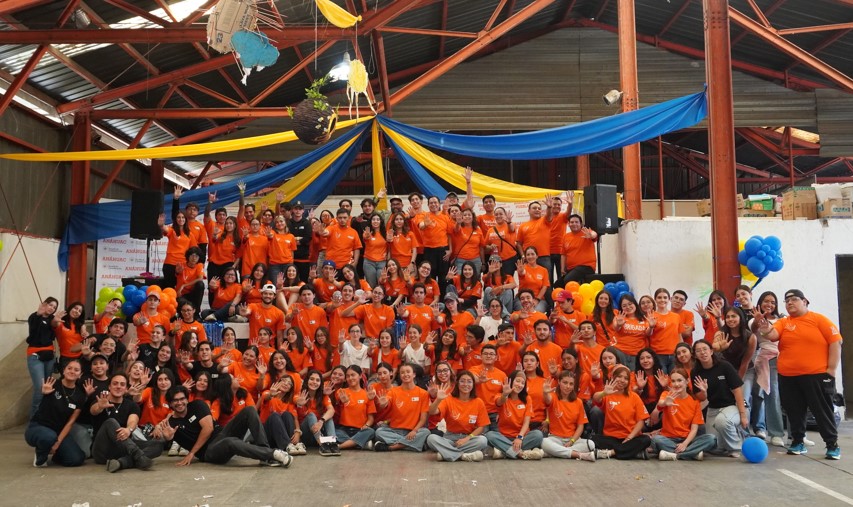 Brigada de la Felicidad de Anáhuac Puebla beneficia a niños y familias en Tlaltenango