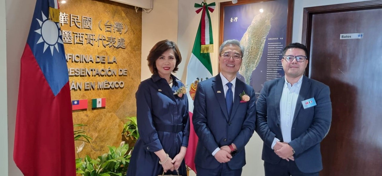 Investigador de la Anáhuac Puebla participa en acto diplomático del Día Nacional de Taiwán
