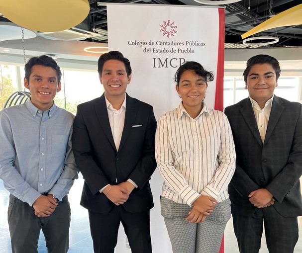 Estudiantes logran 2º lugar en Maratón Estatal de Conocimientos