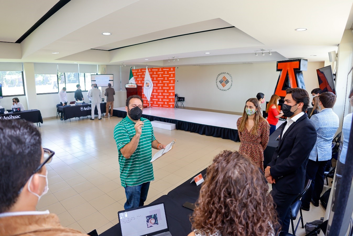 EXPO Análisis Estadístico por la Escuela de Economía y Negocios de la Anáhuac Puebla