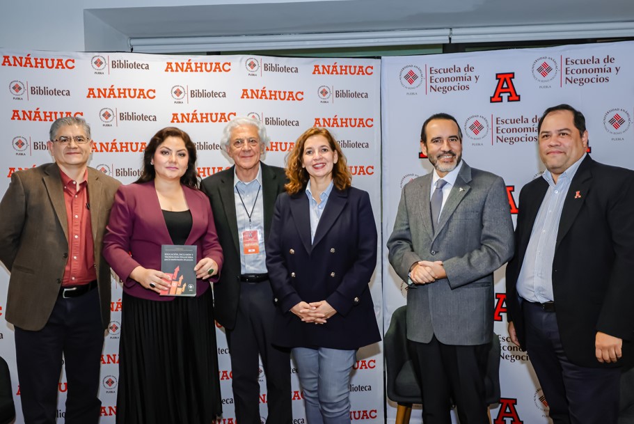 Expertos de Hispanoamérica y España presentan obra sobre innovación en el sector financiero