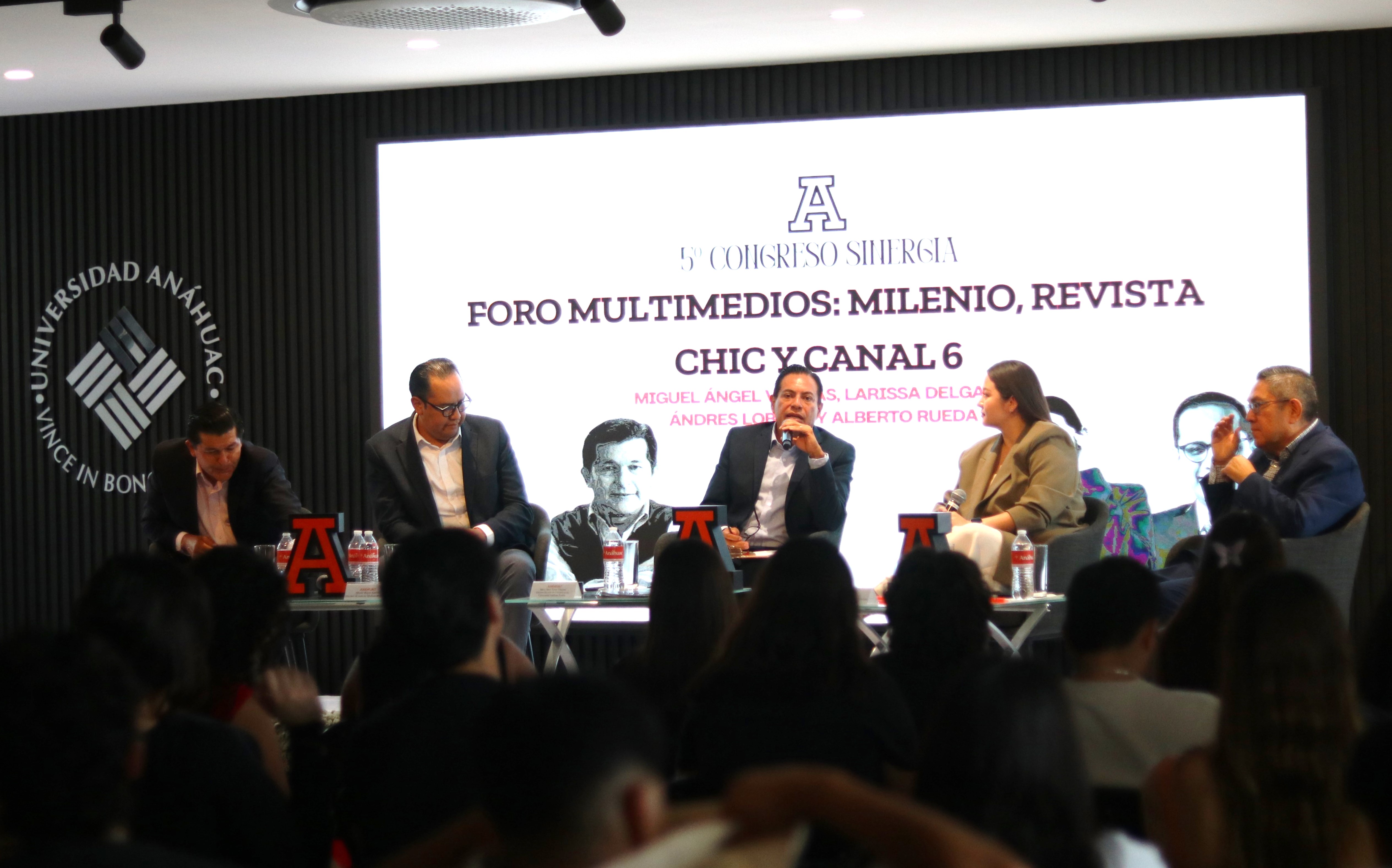 SINERGIA traza el futuro de la comunicación con líderes y estudiantes