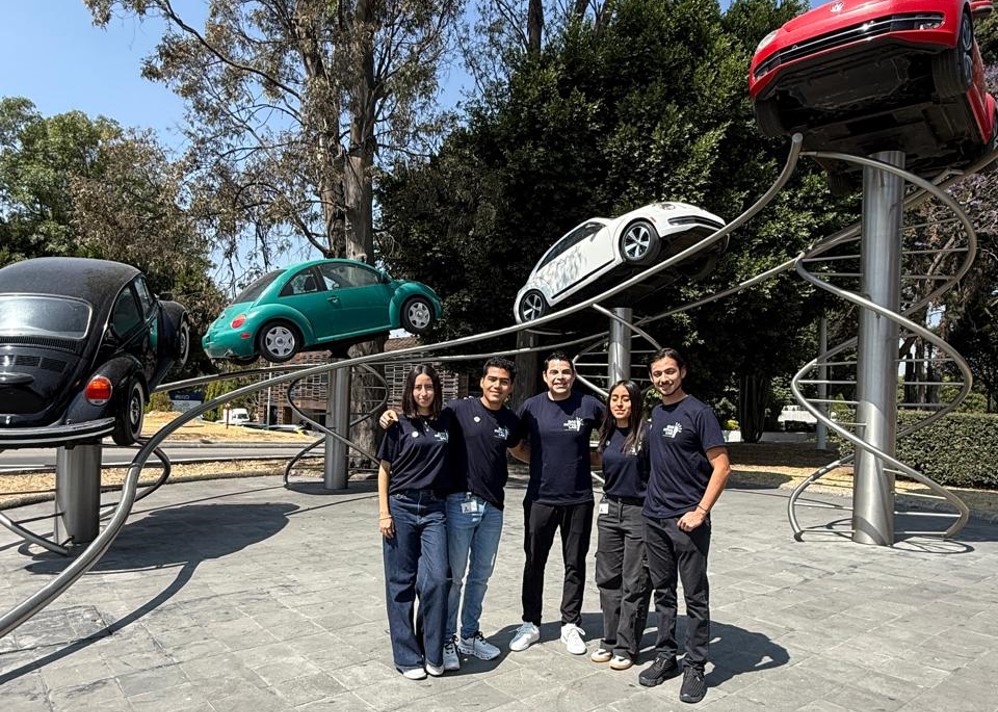 Estudiantes de Anáhuac Puebla desarrollan proyectos estratégicos para VW