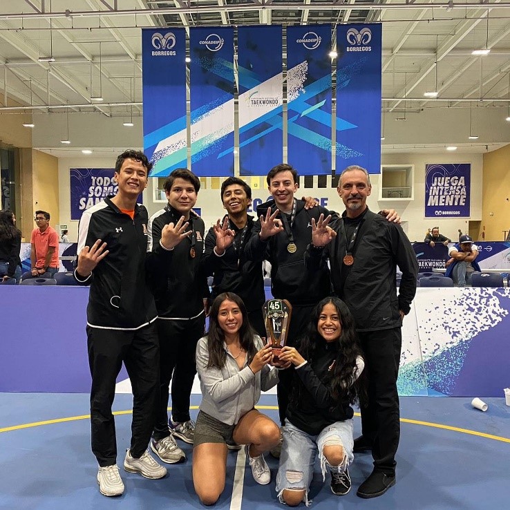 Anáhuac Puebla conquista medallas de Taekwondo en el Campeonato Nacional de la CONADEIP