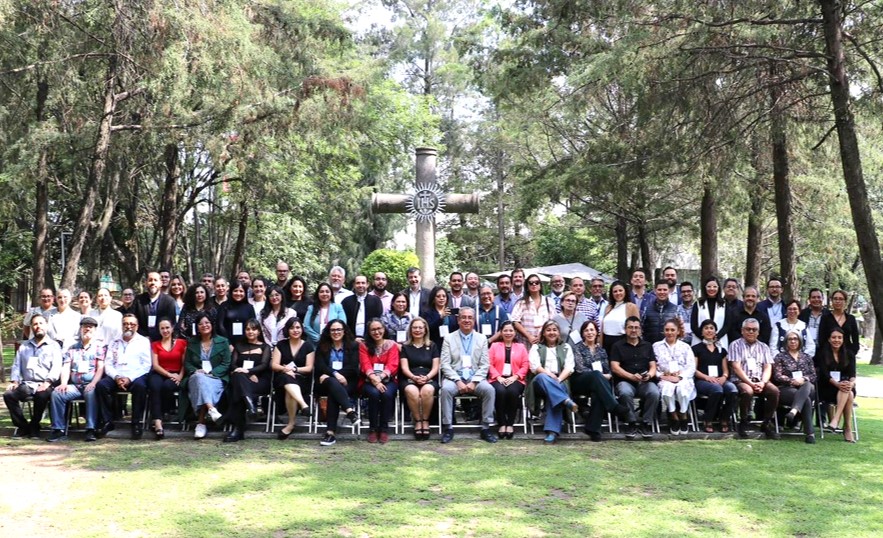 Anáhuac Puebla Aborda las Tendencias de la Transformación Digital y la Inteligencia Artificial en el Cuarto Coloquio de la Escuela de Comunicación