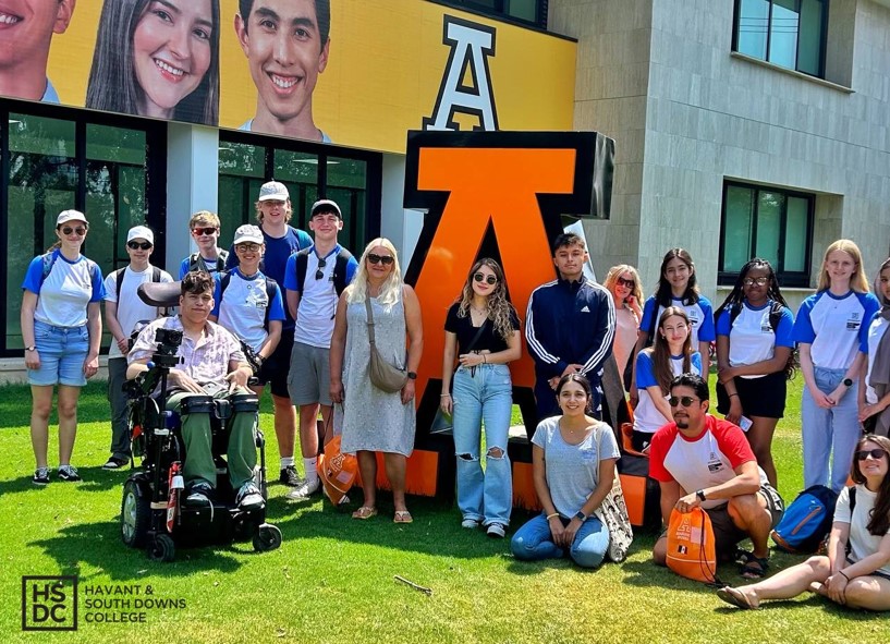 Anáhuac Puebla recibe a estudiantes de Havant & South Downs College como parte del Programa Académico y de Inmersión Cultural