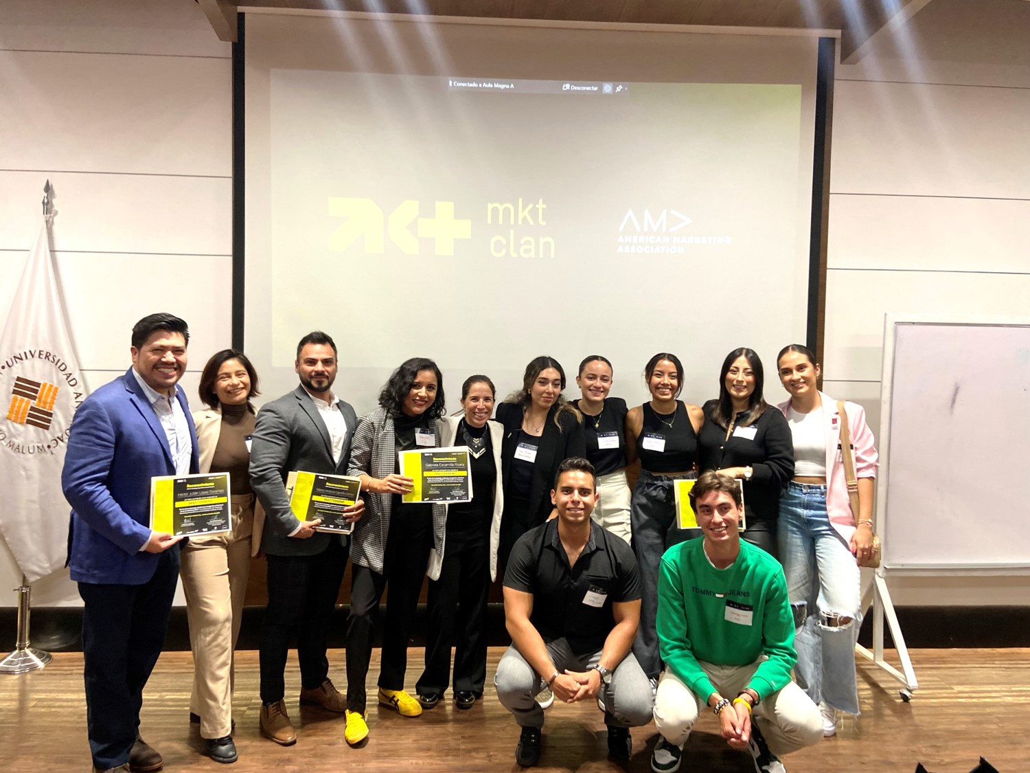 Unen fuerzas creativas el grupo estudiantil AMA Anáhuac Puebla y Mkt Clan al celebrar Mastermind "El arte de la estrategia: tendencias emergentes y lecciones hacia el marketing 2024"