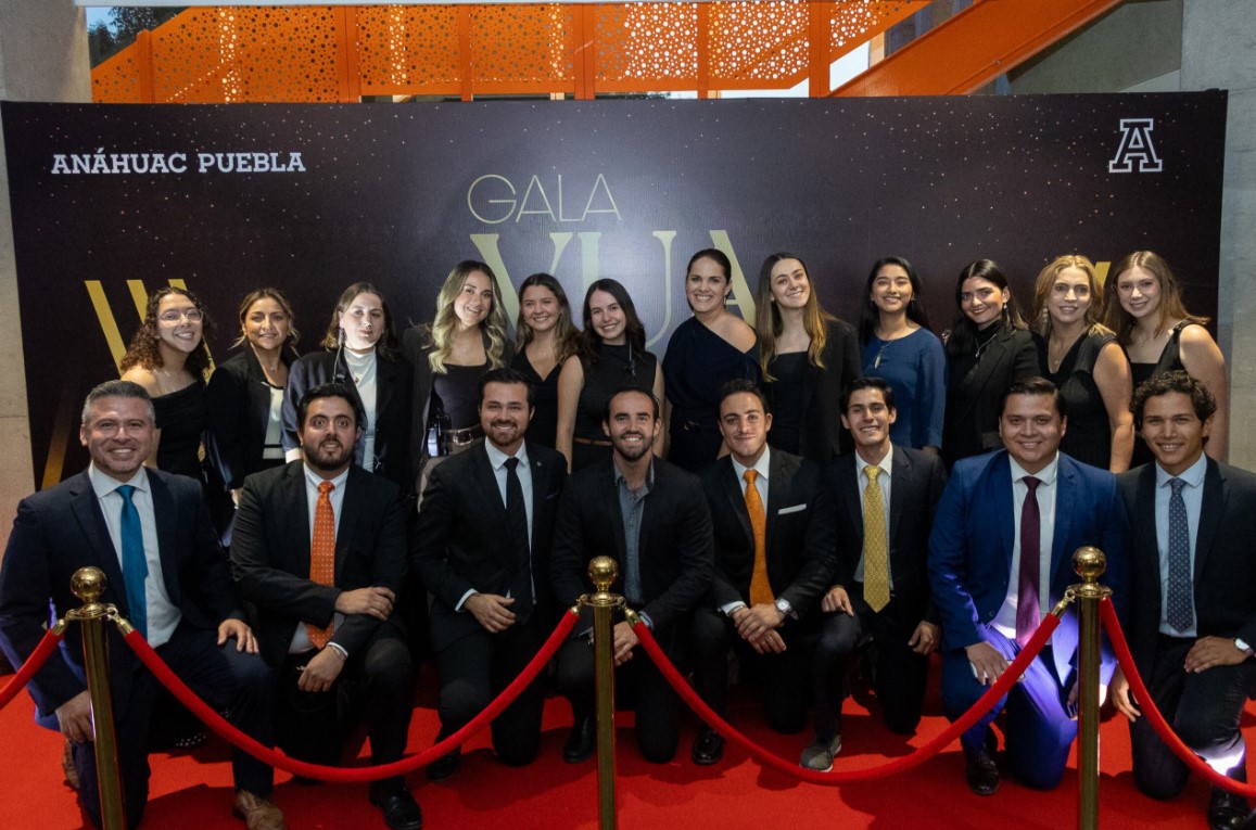 Anáhuac reconoce impacto social, talento y liderazgo de estudiantes en Puebla