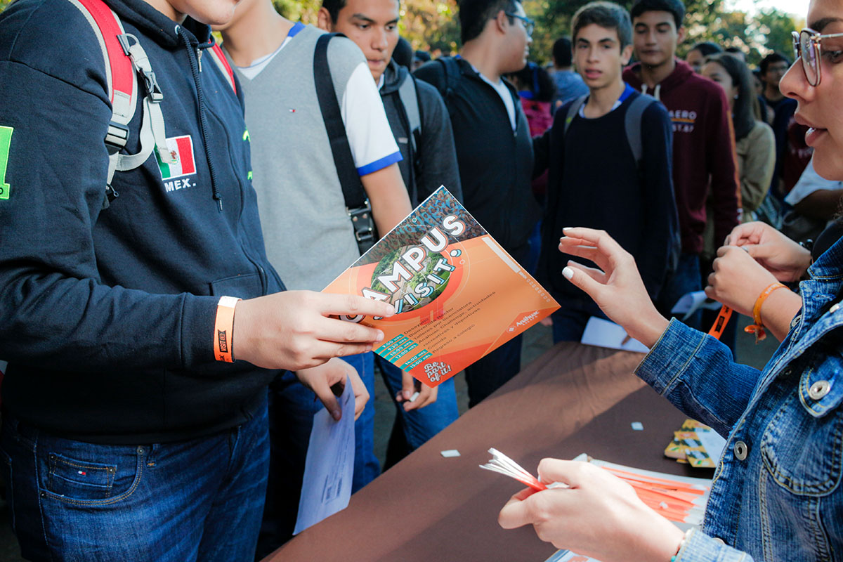 2 / 28 - Los alumnos Anáhuac contagian de entusiasmo el Campus Visit 2 / 28 - Los alumnos Anáhuac contagian de entusiasmo el Campus Visit