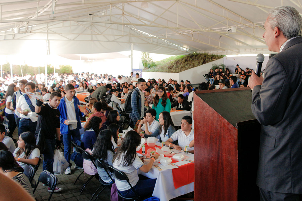 6 / 28 - Los alumnos Anáhuac contagian de entusiasmo el Campus Visit 6 / 28 - Los alumnos Anáhuac contagian de entusiasmo el Campus Visit