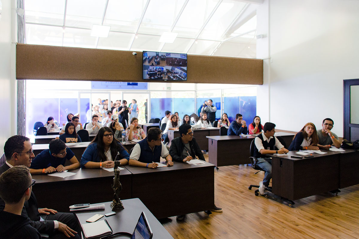 9 / 28 - Los alumnos Anáhuac contagian de entusiasmo el Campus Visit 9 / 28 - Los alumnos Anáhuac contagian de entusiasmo el Campus Visit