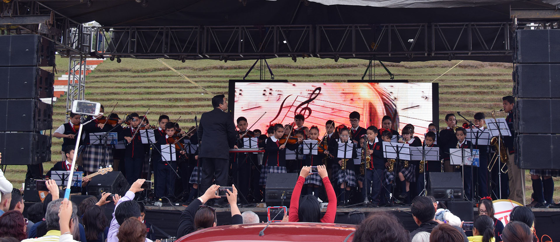 Presentación de la Orquesta Sinfónica Infantil Simón Bolívar