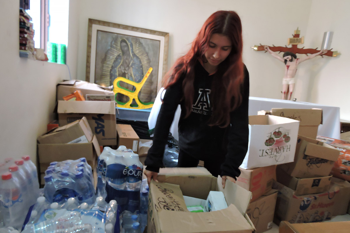 1 / 4 - La Solidaridad de los Veracruzanos llega a Tierras Poblanas 1 / 4 - La Solidaridad de los Veracruzanos llega a Tierras Poblanas