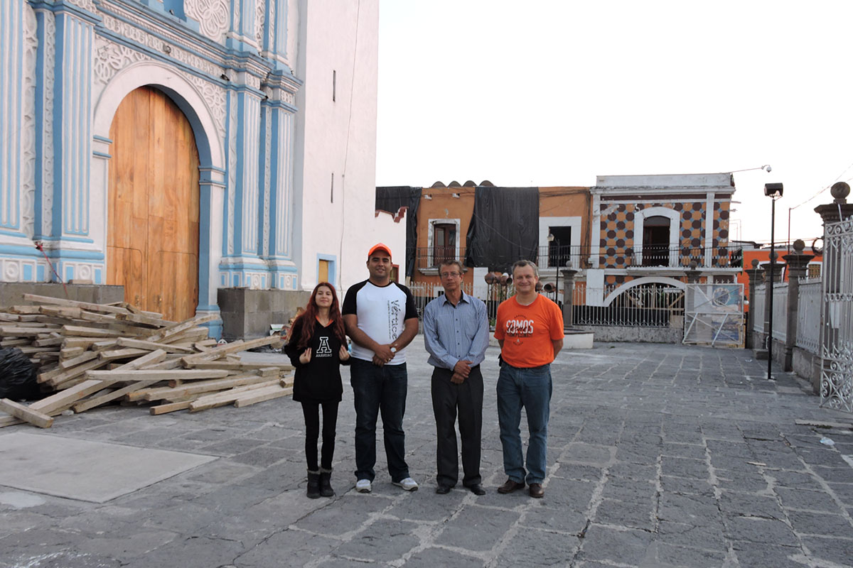 2 / 4 - La Solidaridad de los Veracruzanos llega a Tierras Poblanas 2 / 4 - La Solidaridad de los Veracruzanos llega a Tierras Poblanas