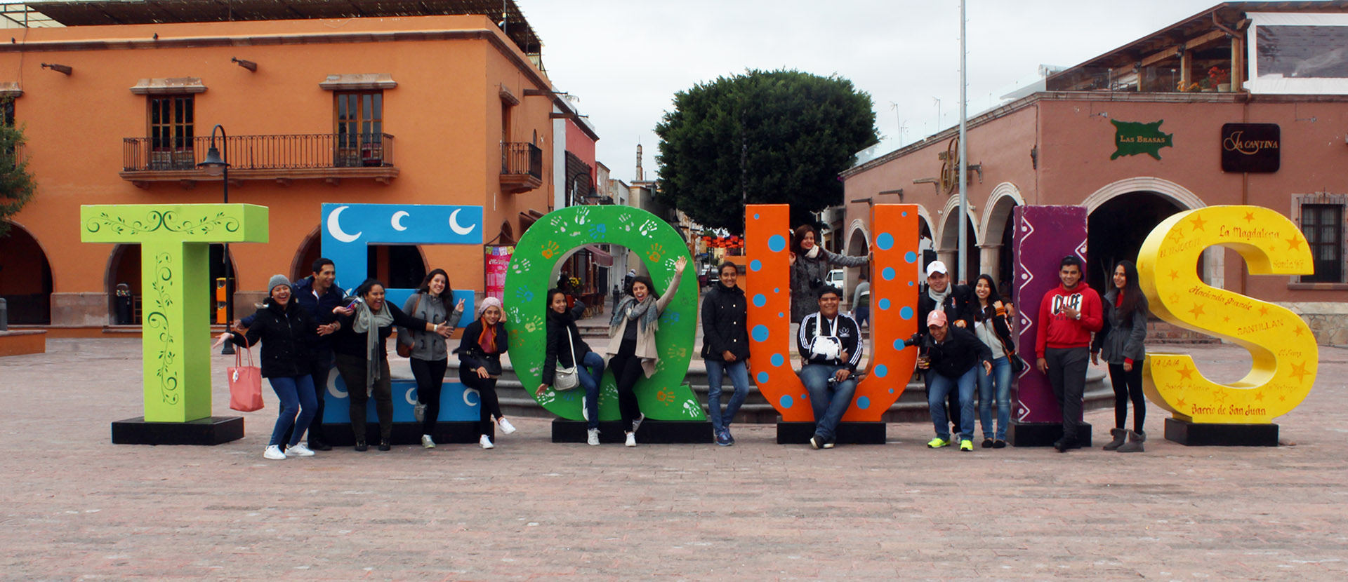 Alumnos de Economía y Negocios viajaron a Querétaro