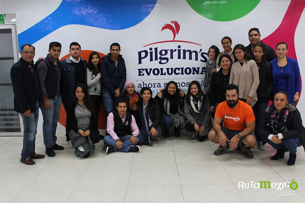 12 / 12 - Alumnos de Economía y Negocios viajaron a Querétaro 12 / 12 - Alumnos de Economía y Negocios viajaron a Querétaro
