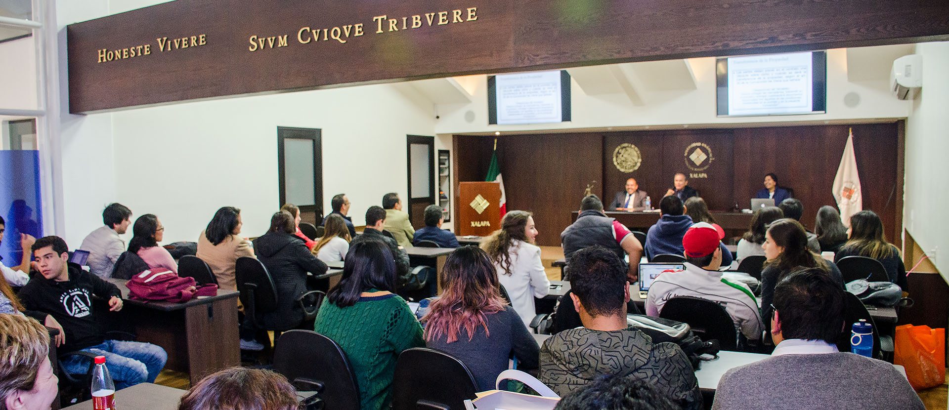 Tratados y Contratos Internacionales