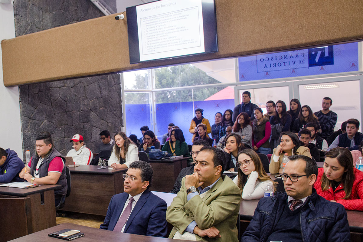 2 / 4 - Tratados y Contratos Internacionales 2 / 4 - Tratados y Contratos Internacionales