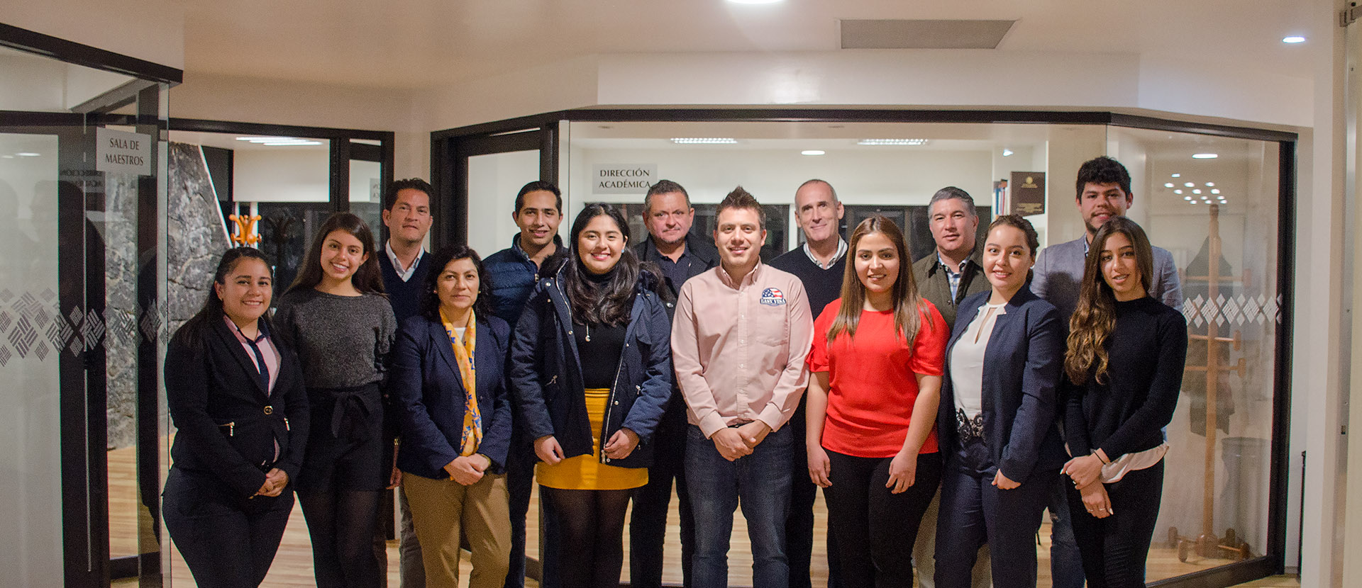 Alumnos se reúnen con el Consejo Consultivo de Turismo