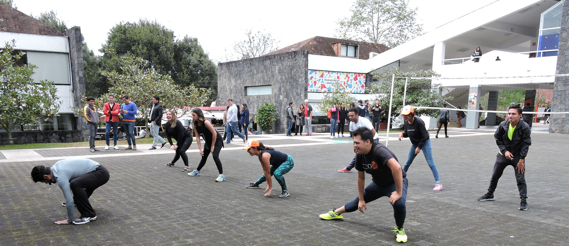 Clase de Zumba en la Semana de la Salud