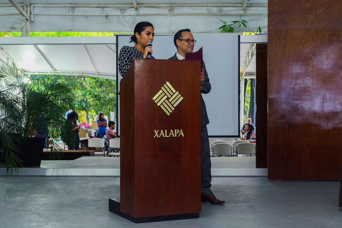 12 / 12 - Feria del Libro: E²AX Exhibición Editorial Anáhuac Xalapa 12 / 12 - Feria del Libro: E²AX Exhibición Editorial Anáhuac Xalapa