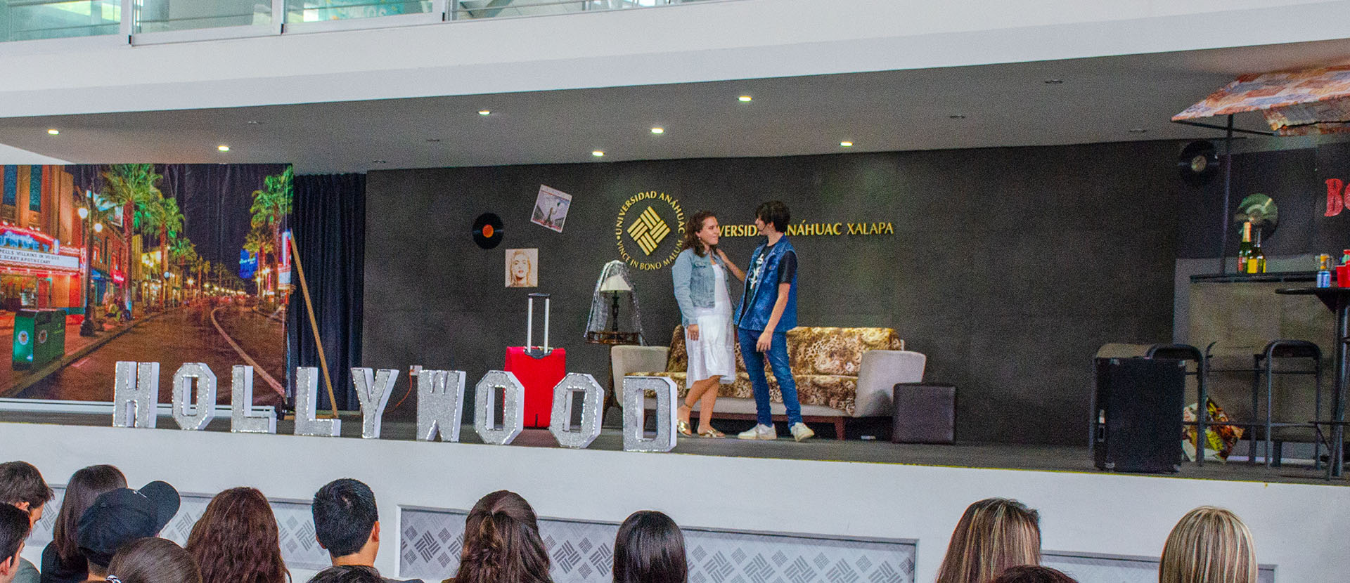 Alumnos de Cuarto Semestre presentaron la obra La Era Del Rock