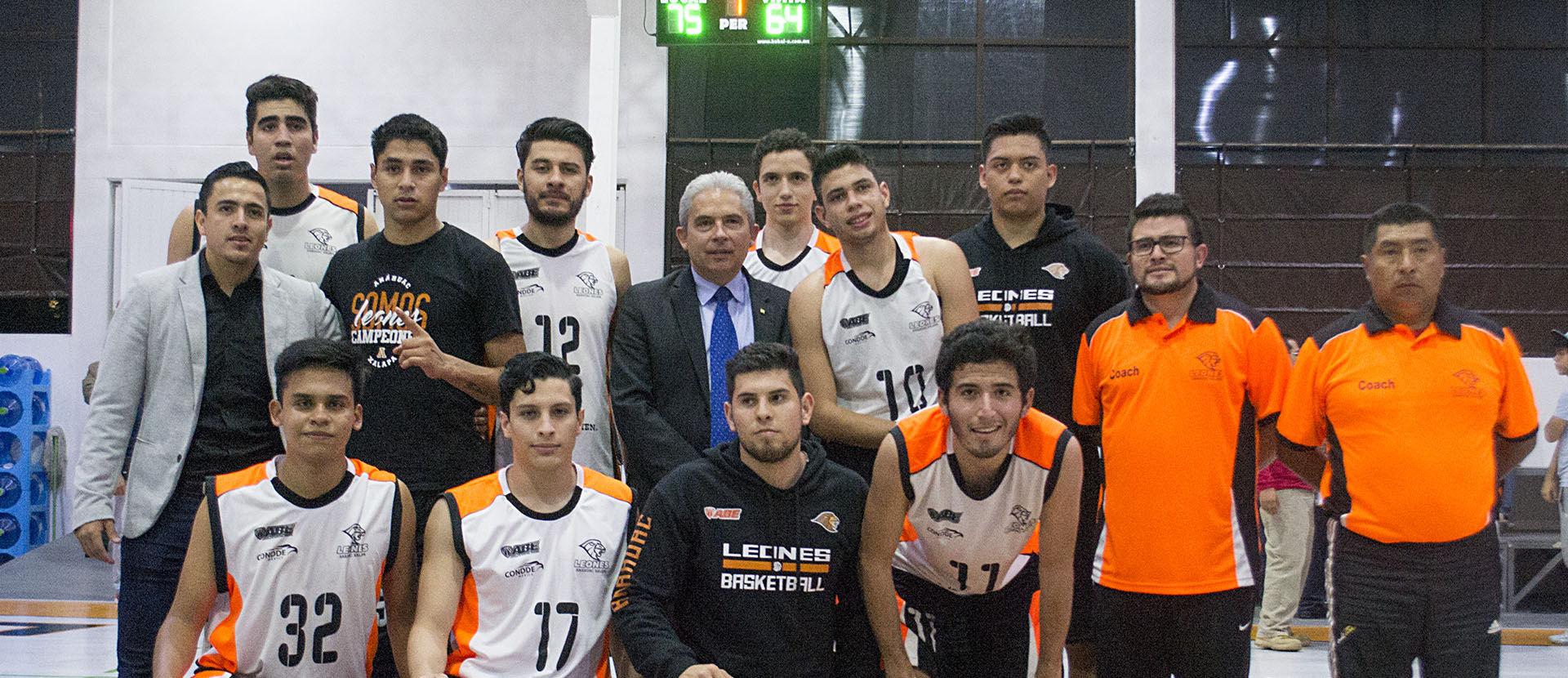 Leones de Basquetbol arrasan de nuevo contra la UV