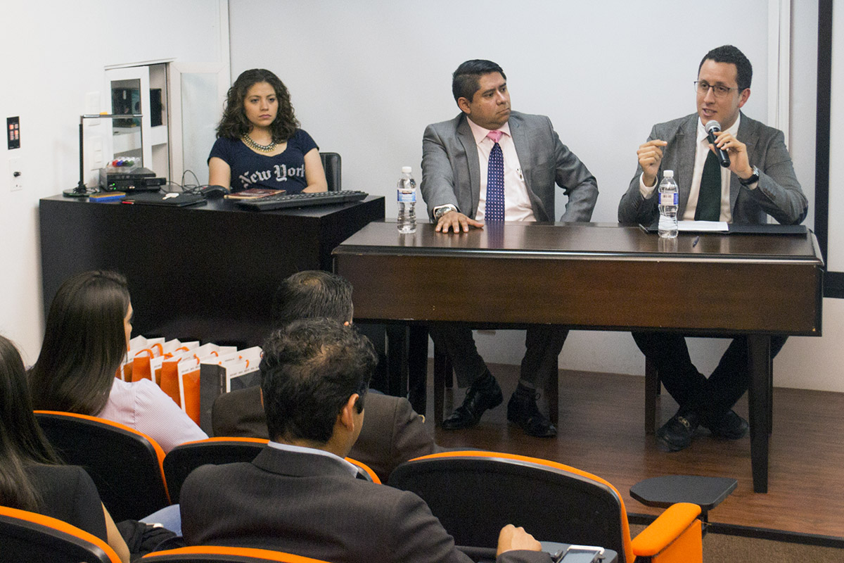 1 / 4 - Perspectivas Constitucionales Interdisciplinarias 1 / 4 - Perspectivas Constitucionales Interdisciplinarias