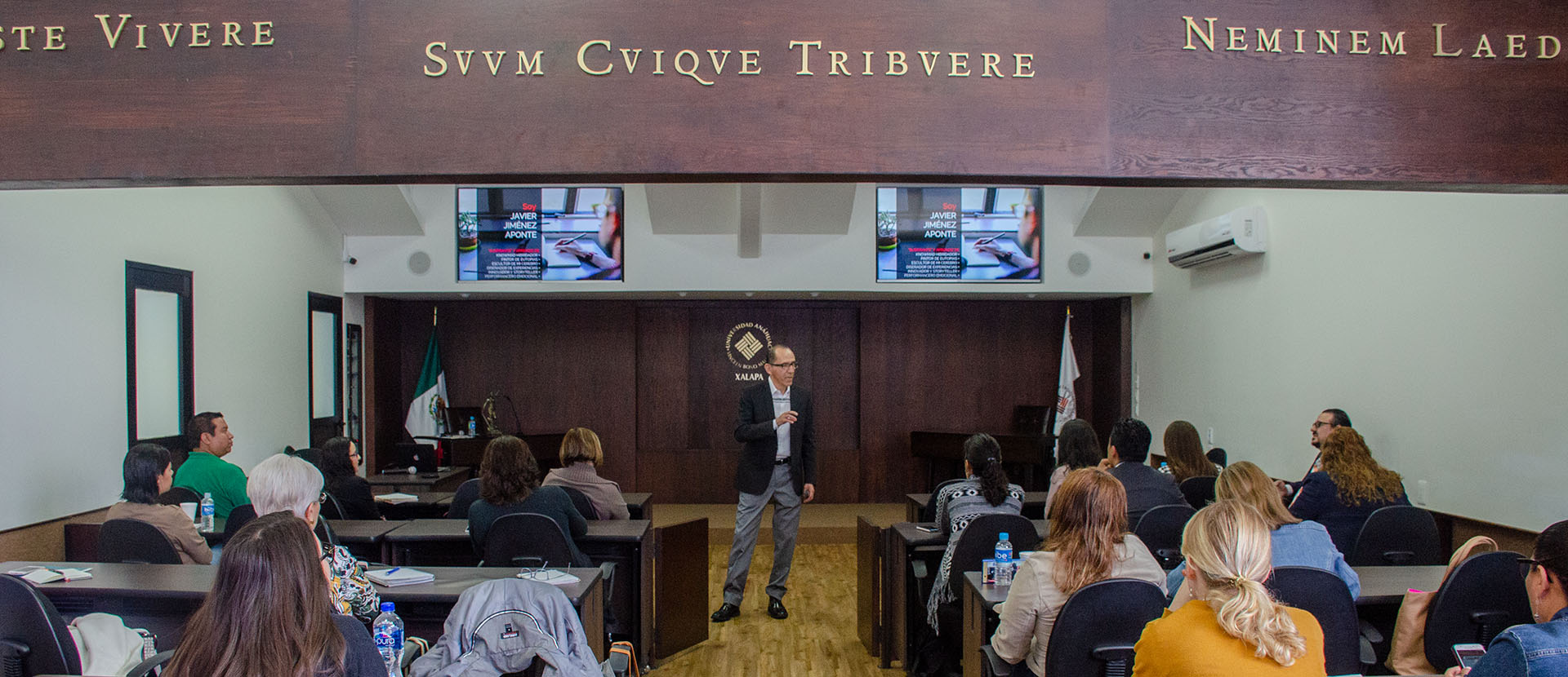 Aprovechar el talento de nuestros Jóvenes Universitarios