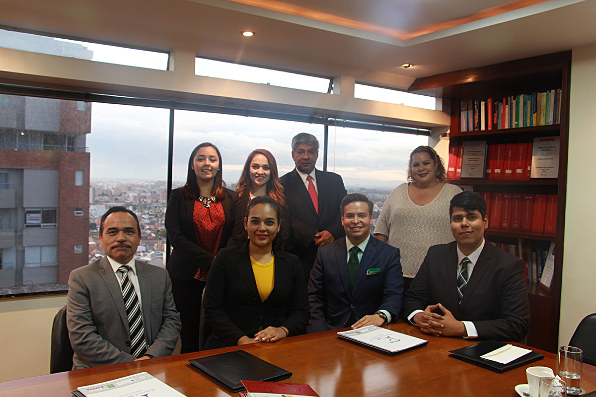 10 / 20 - Viaje académico a Bogotá Colombia 10 / 20 - Viaje académico a Bogotá Colombia