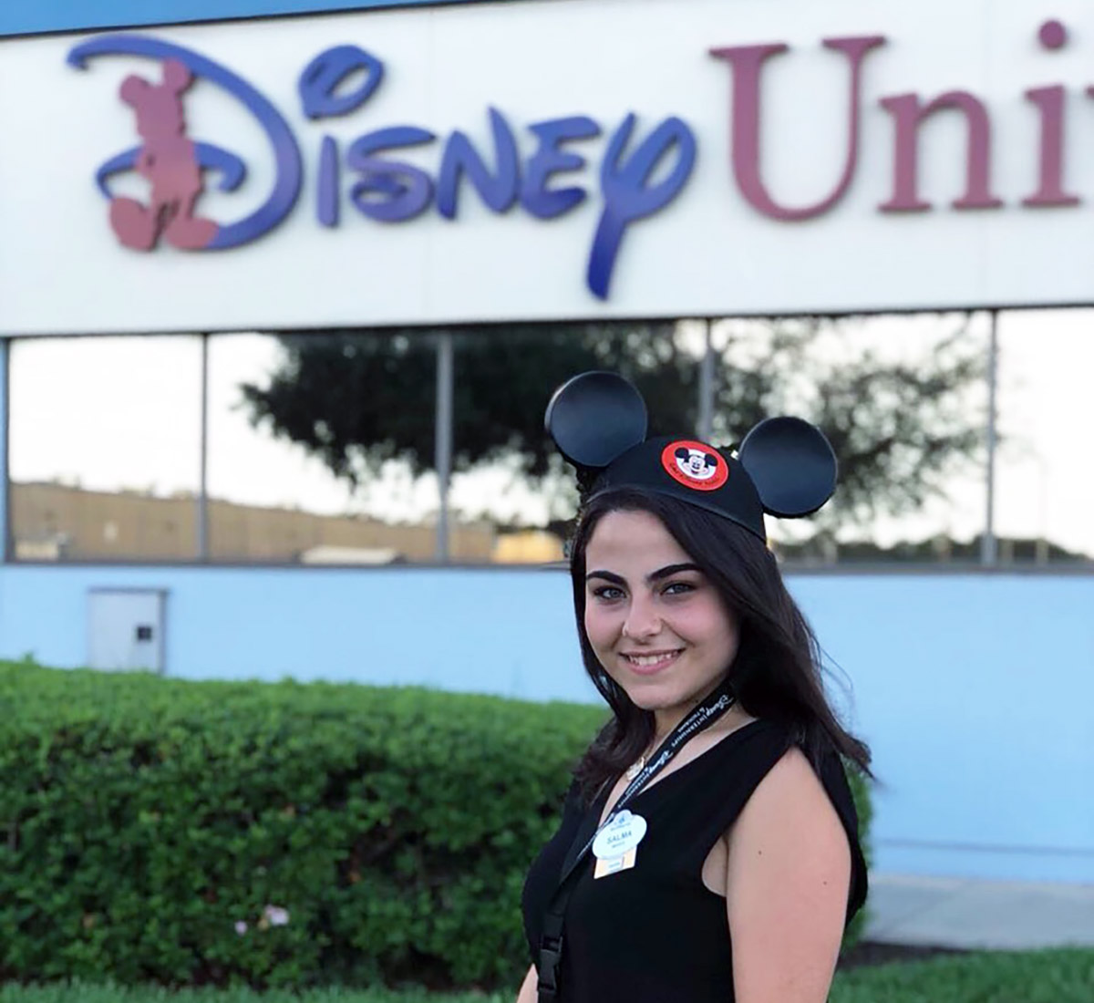 1 / 4 - Disney International College Program 1 / 4 - Disney International College Program