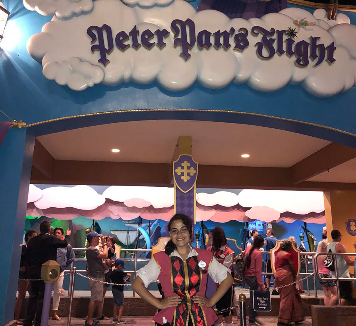 2 / 4 - Disney International College Program 2 / 4 - Disney International College Program