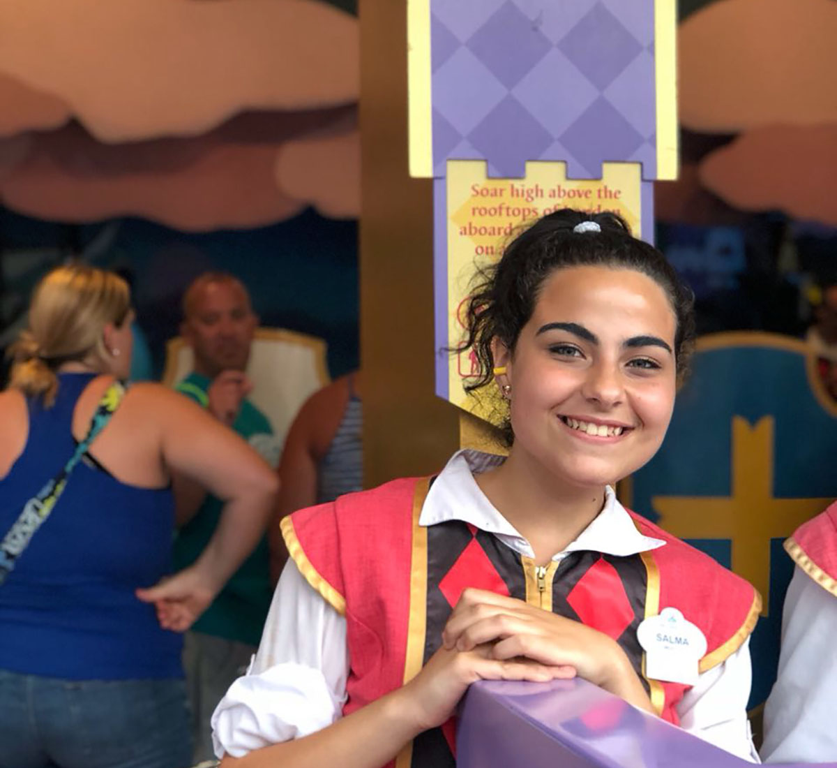 3 / 4 - Disney International College Program 3 / 4 - Disney International College Program