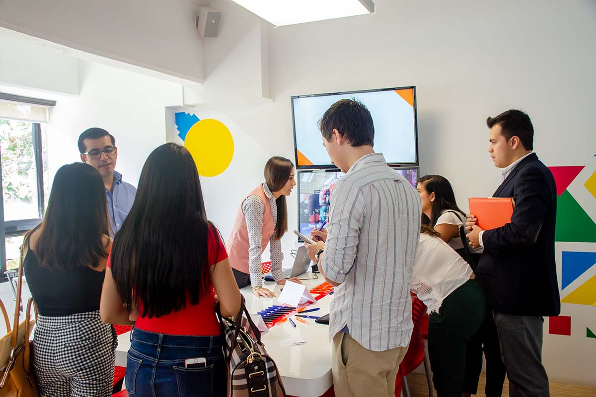 4 / 11 - Grupo Chedraui presente en la jornada laboral.