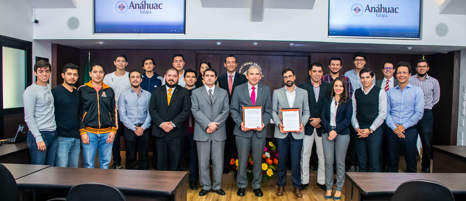 La Escuela de Ingeniería formaliza Vinculación con la Industria Textil