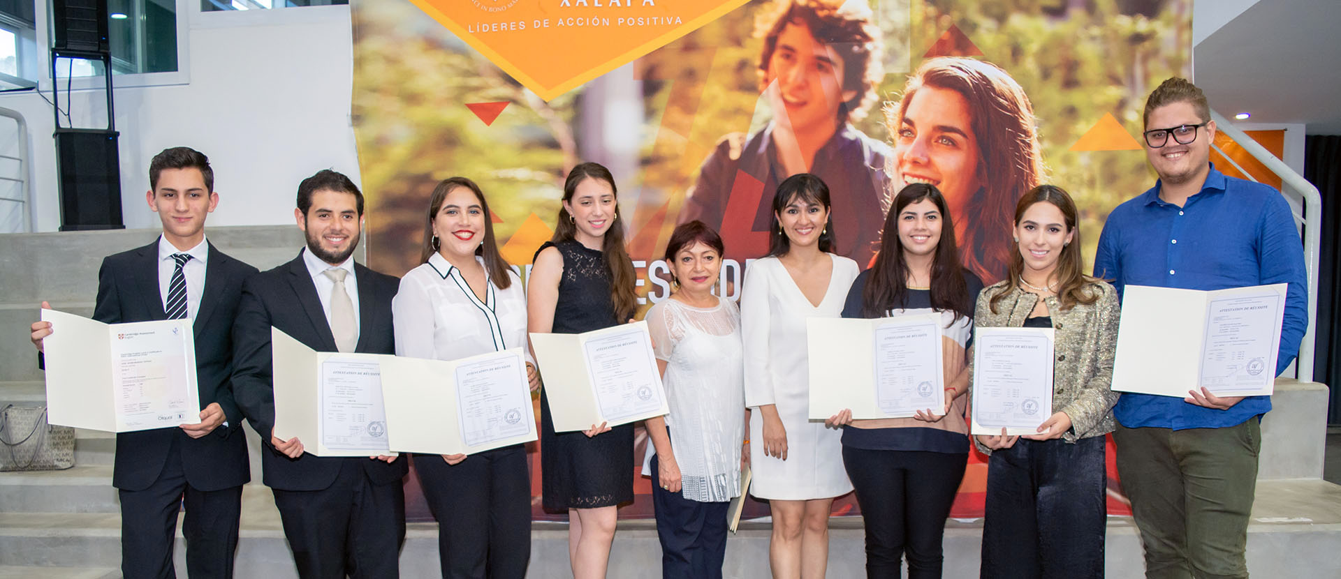 Entrega de Certificados Internacionales en Lenguas Extranjeras
