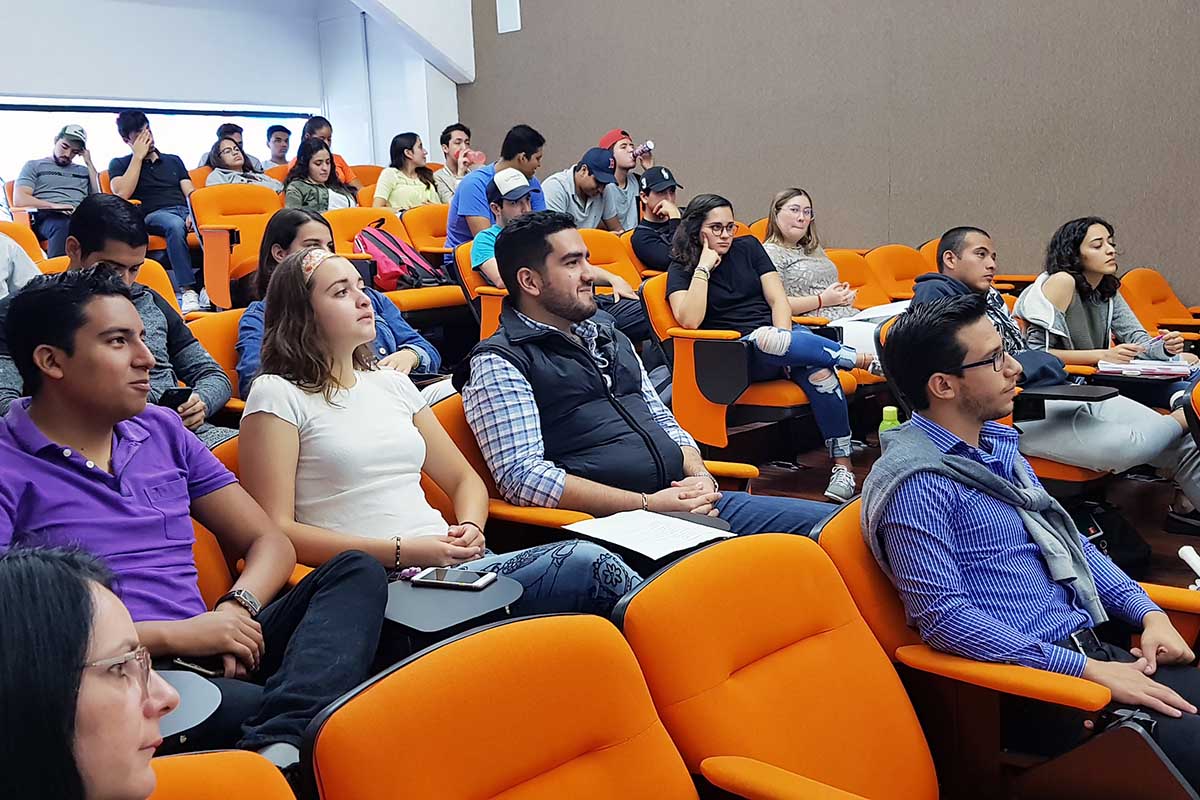 2 / 4 - Integrantes de Grupo Vértice.