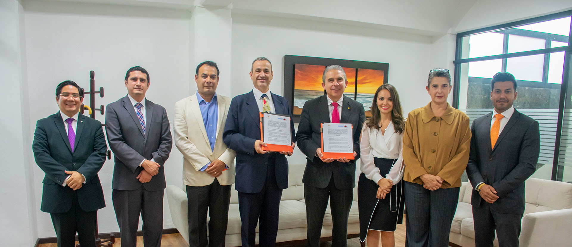La Escuela de Comunicación firma convenio con Productora Internacional