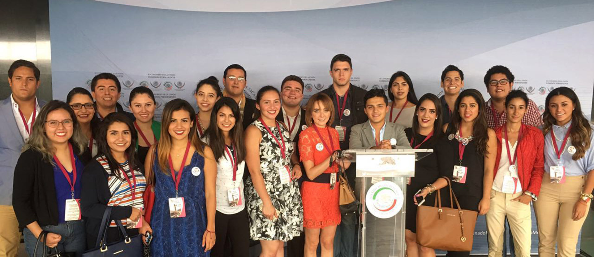 Grupo Vértice visita Senado de la República y Teletón