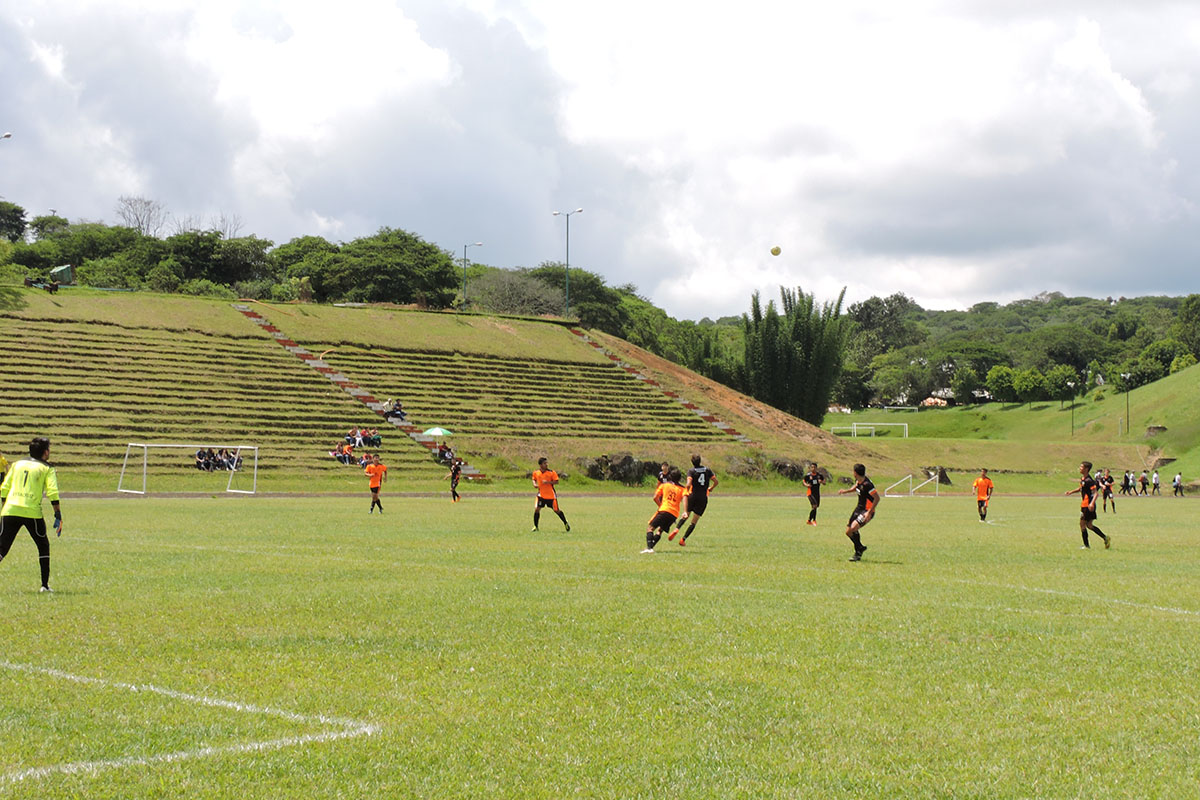 11 / 12 - Leones Soccer Varonil inician temporada CONADEIP con triunfo