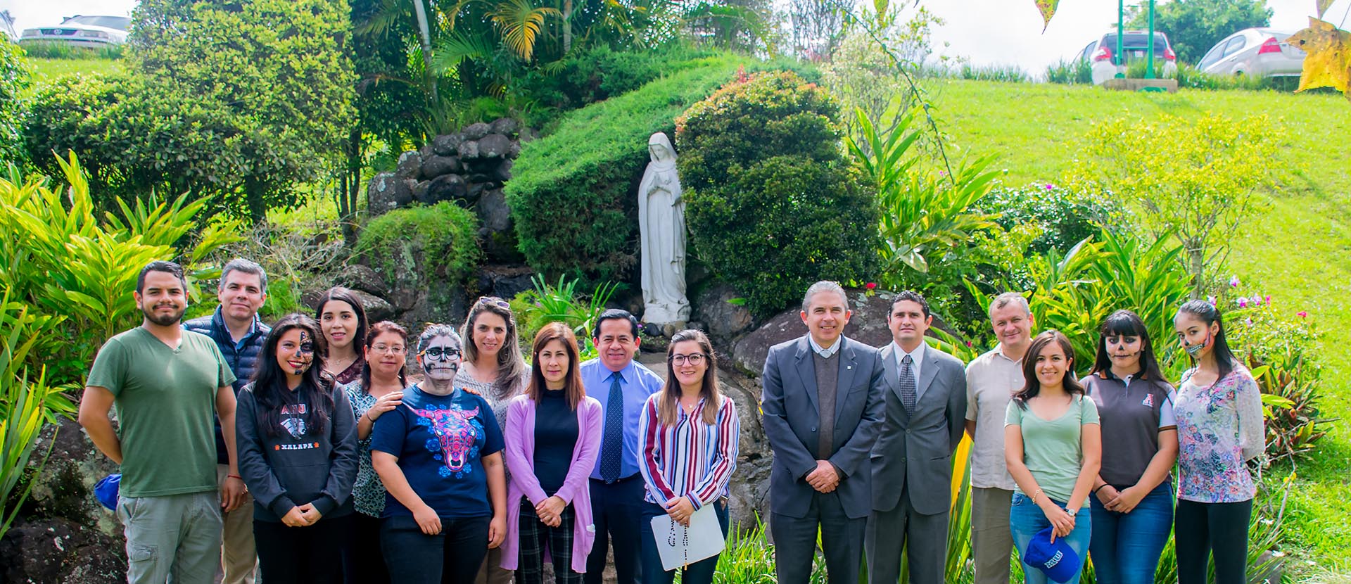 El Rosario, perfecto instrumento para comunicarnos con la Virgen María