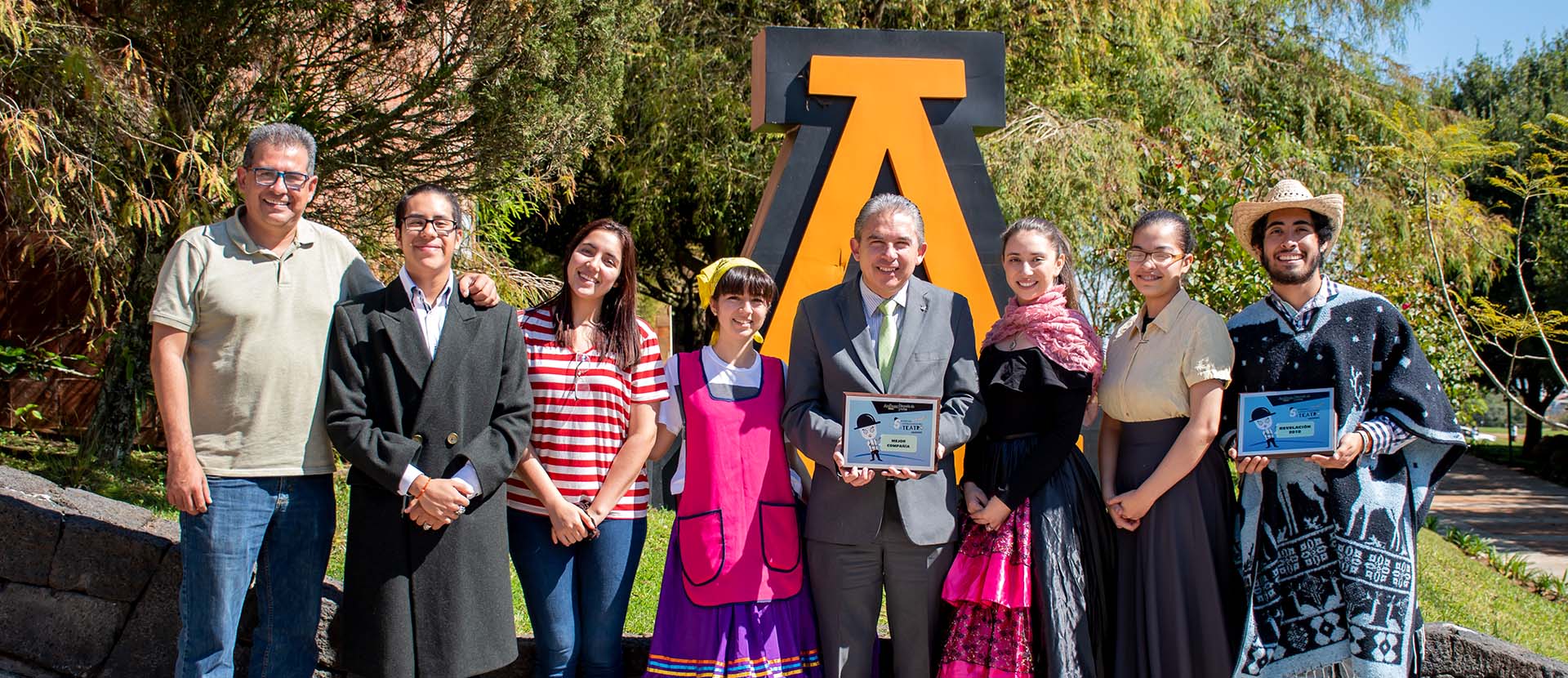 Alumnos obtienen premios en el 5º Festival Interuniversitario de Teatro Anáhuac en la CDMX
