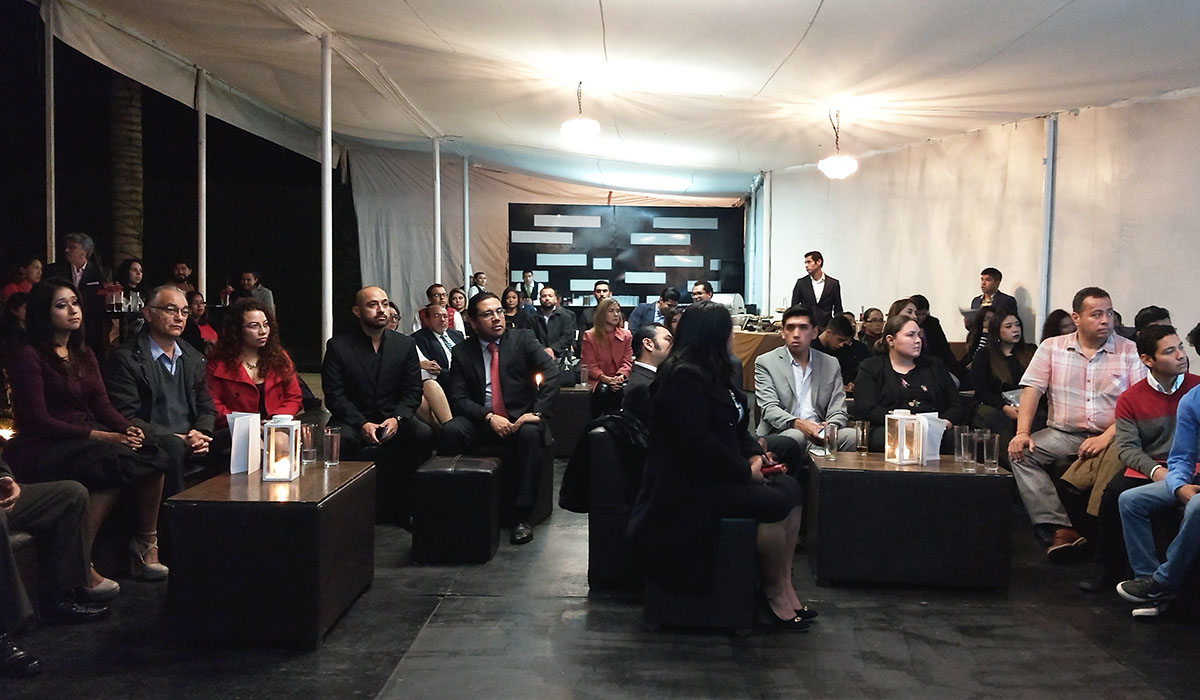 2 / 2 - La Universidad Anáhuac Xalapa presente en la entrega del Premio Ciudadano Kybernus