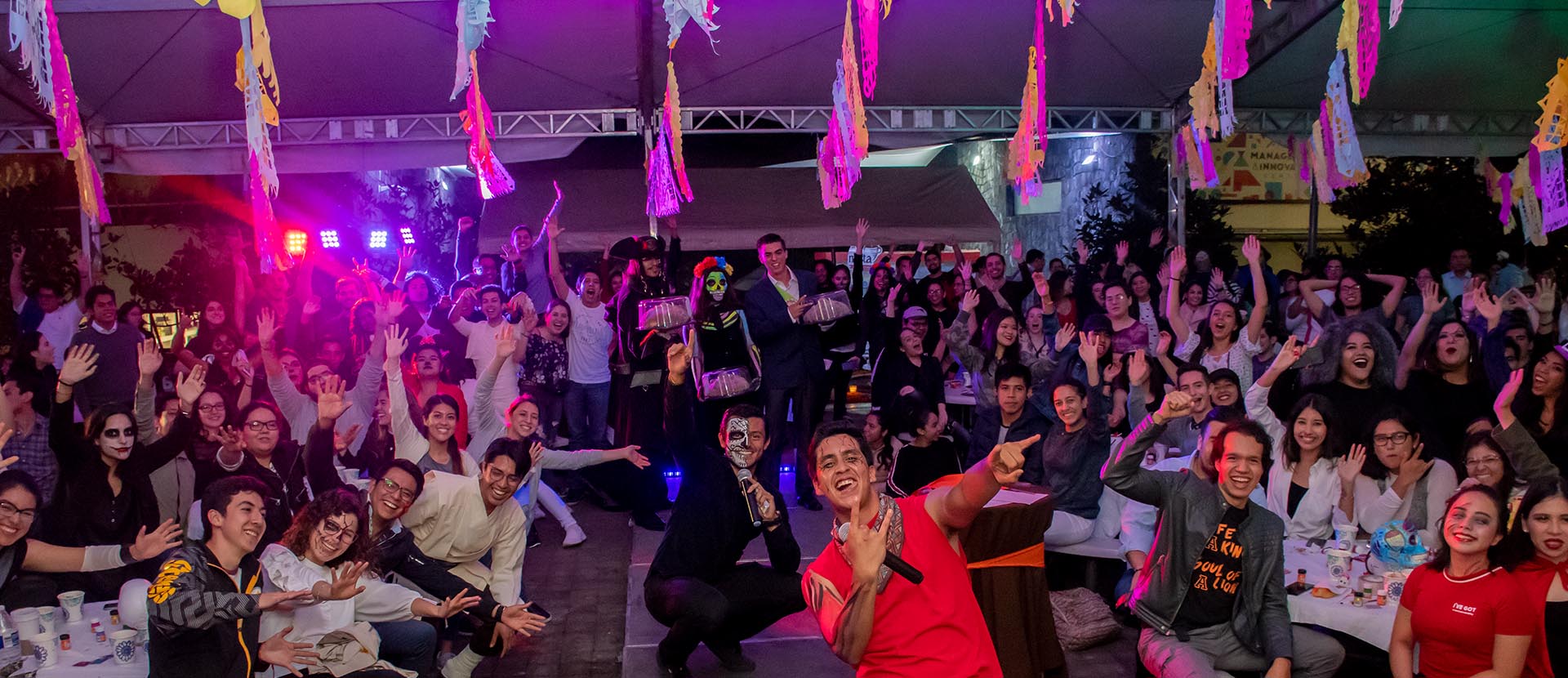 Las Tradiciones Mexicanas se viven con Entusiasmo en la Anáhuac Xalapa