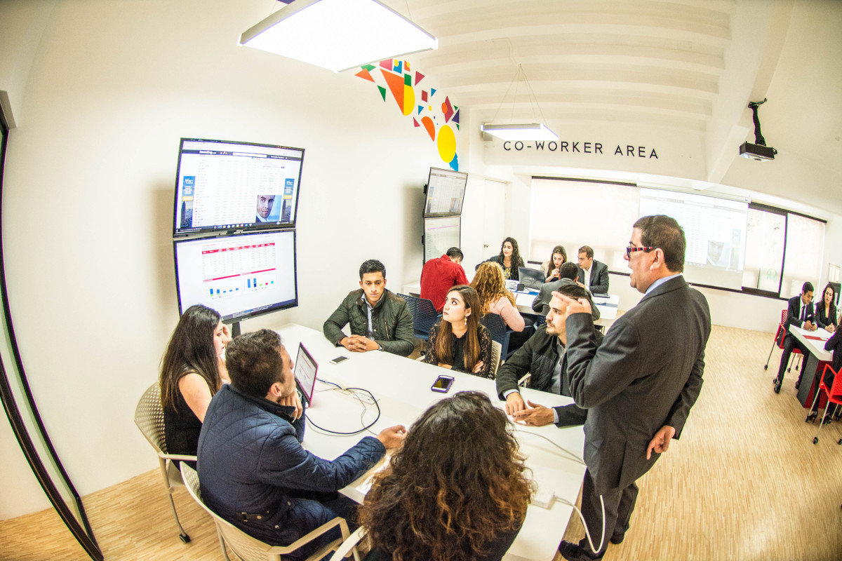 9 / 24 - Inaugura Universidad Anáhuac Central Media y Management &amp; Innovation Center